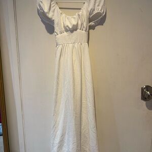 Elegant White Maxi Dress